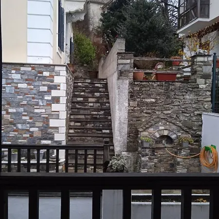 παραδοσιακο σπιτι του 1892 εως 10 ατομα 度假居 波尔塔里亚