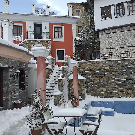 度假居 παραδοσιακο σπιτι του 1892 εως 10 ατομα 波尔塔里亚